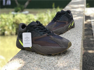 Yeezy Wave Runner 700 OG Mauve